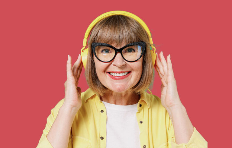 woman_smiling_headphones